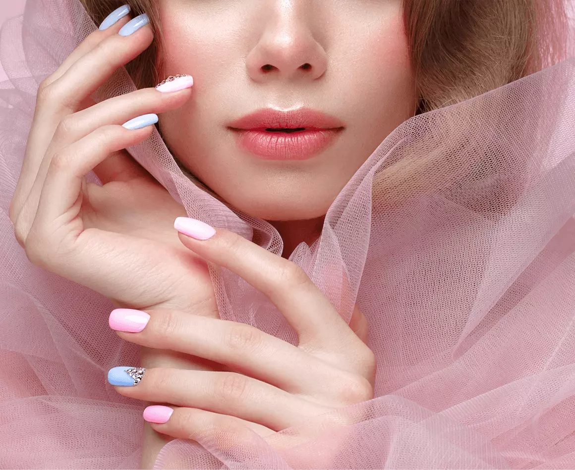 woman-hands-nails-manicure-fashion
